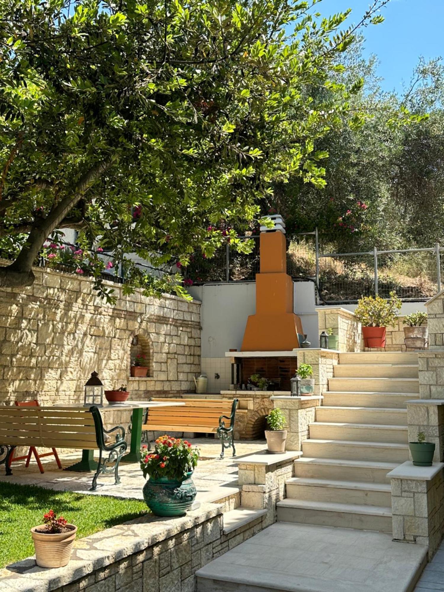 Villa Sofia Parga Exterior photo